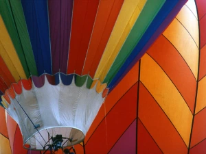 hot-air-balloons-640x480pxl_edited